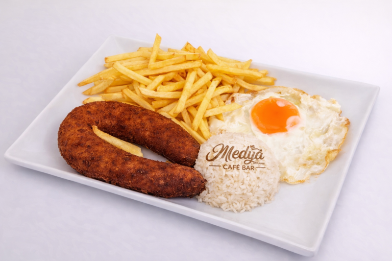 Alheira De Mirandela Com Ovo