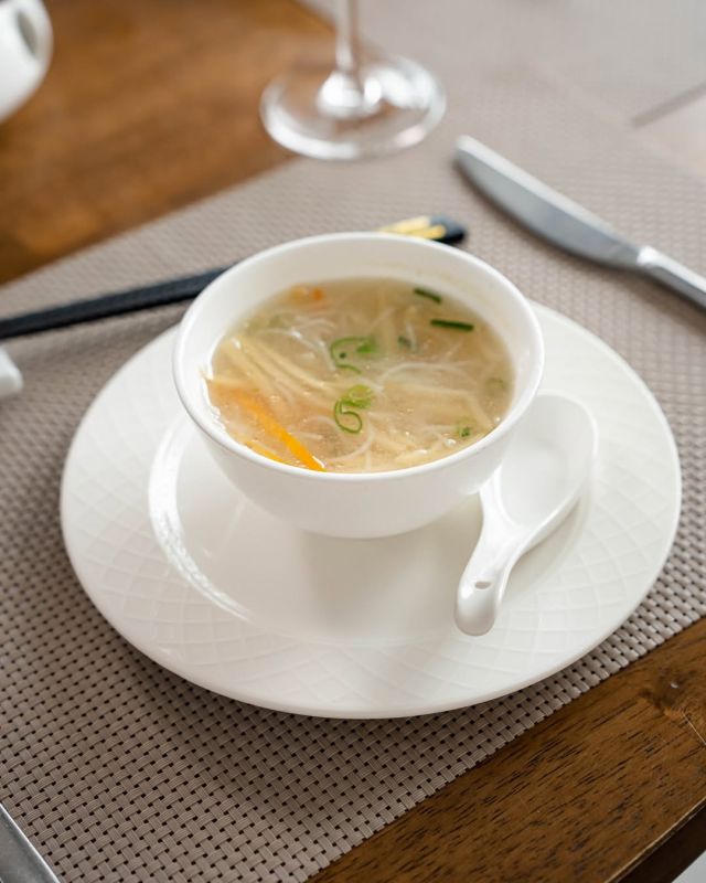 Potage Aux Cheveux D’ange Et Scampis