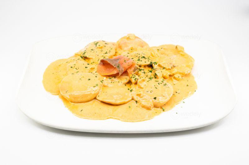 Ravioli Aux Deux Saumons