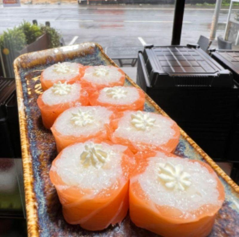 47 Saumon Roll Cheese