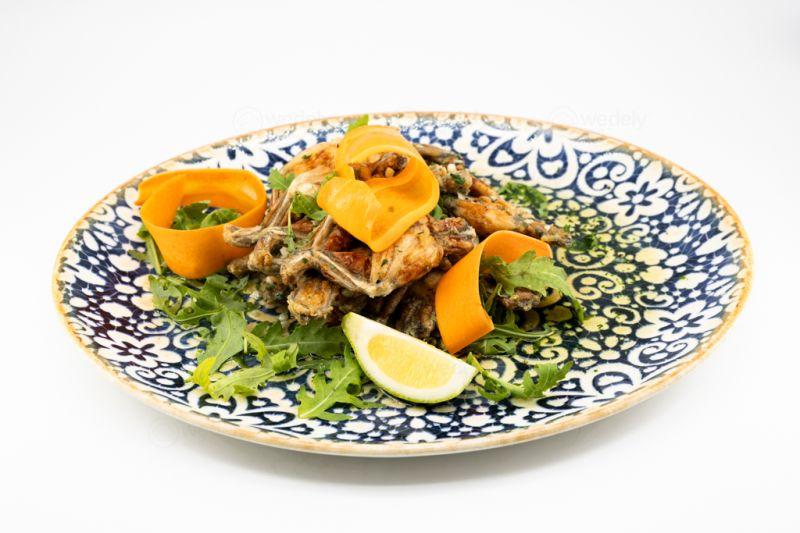 Cuisses De Grenouilles Au Beurre, Ail Et Persil