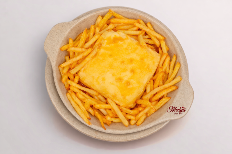 Francesinha De Frango / Chicken