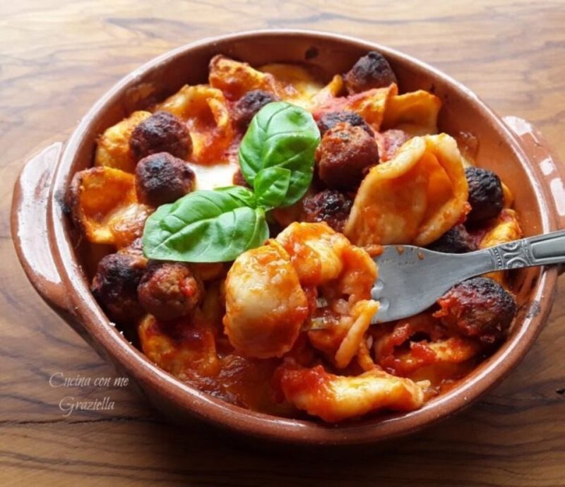 Pasta Al Sugo Con Polpette