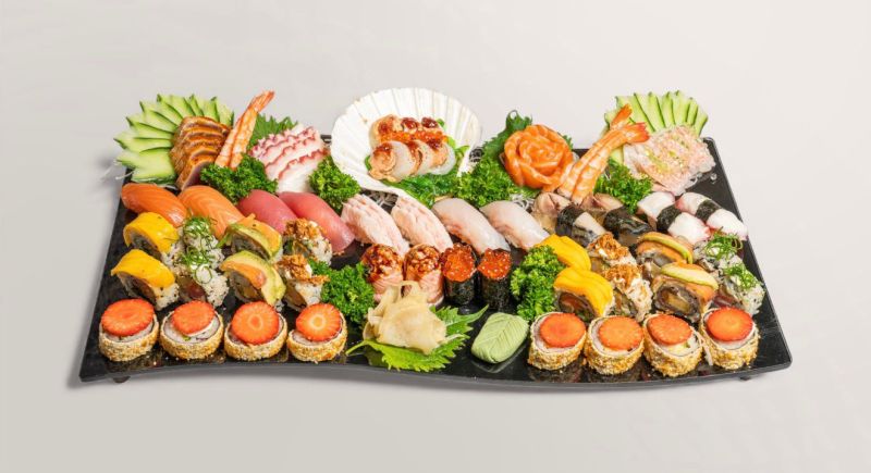 Cb4. Sushi Et Sashimi Spécial Du Chef