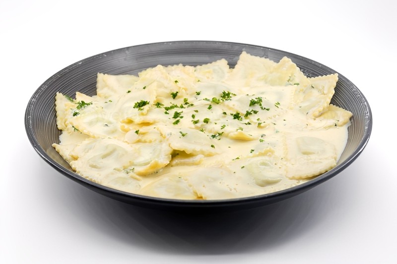 Ravioli Di Magro Salsa Avorio
