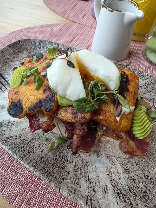 Toast Halloumi