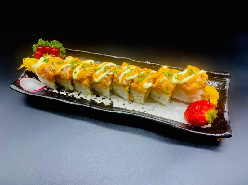 49. Tartare Thon Spicy Scampis Frites Avocat Mayonnaise Mi-Cuit