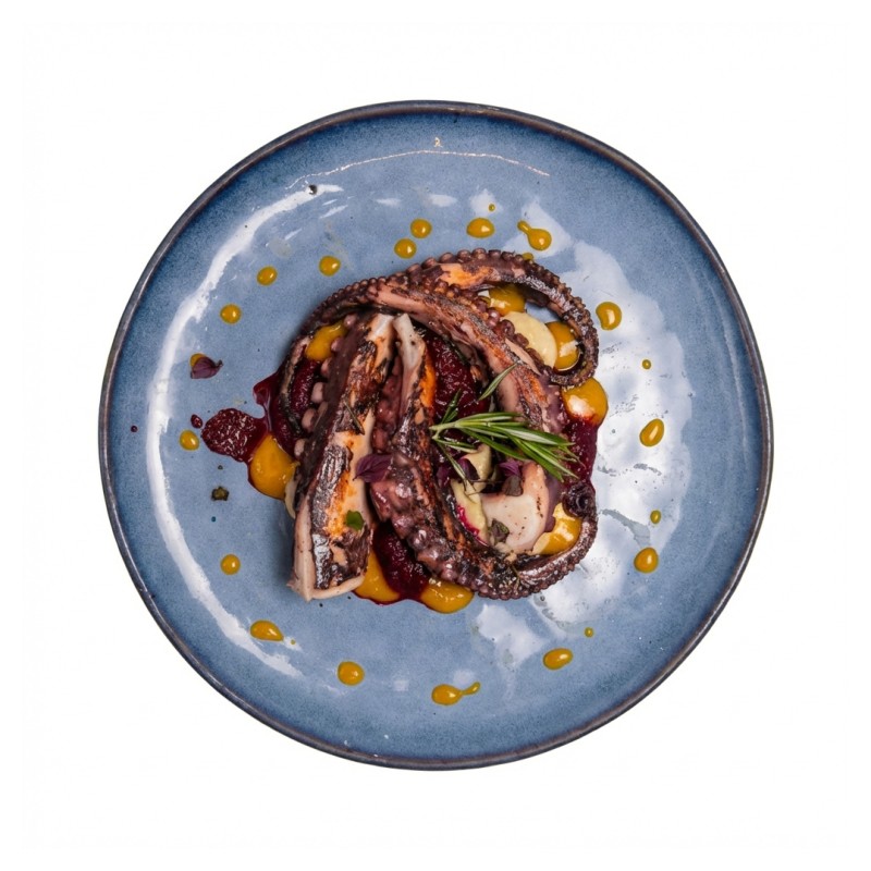 Polpo Spadellato Con Humus, Barbabietola E Mango