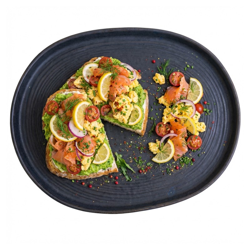 Toast Avocat Oeufs Brouillés Et Saumon Fumé