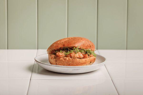 Mini Focaccia Saumon Guacamole