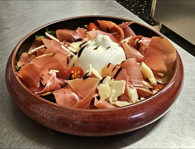 Jambon De Parme Et Burrata