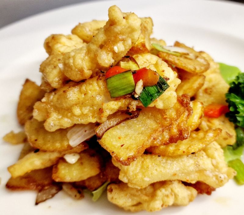 26 Beignet De Calamar À L'ail Fraîche, Sel Et Poivre