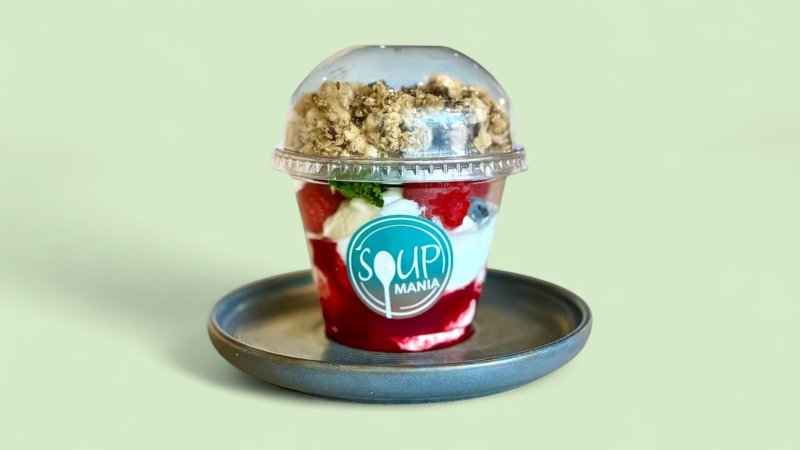 Yaourt Grecque, Coulis De Fruits Rouges Et Granola