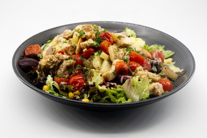 Salade De Blanc De Poulet Aux Ananas (Entrée)