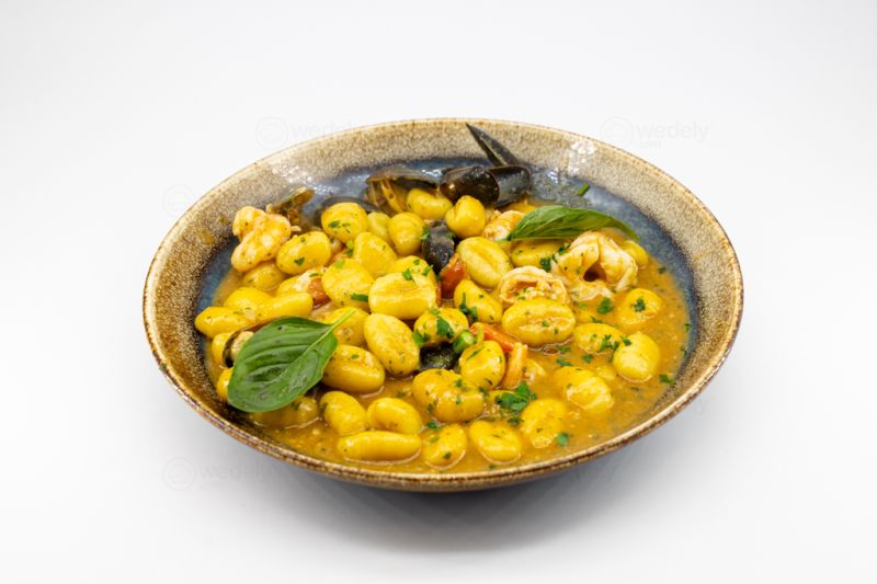 Gnocchi Au Pesto, Scampi Et Moules Décortiquées