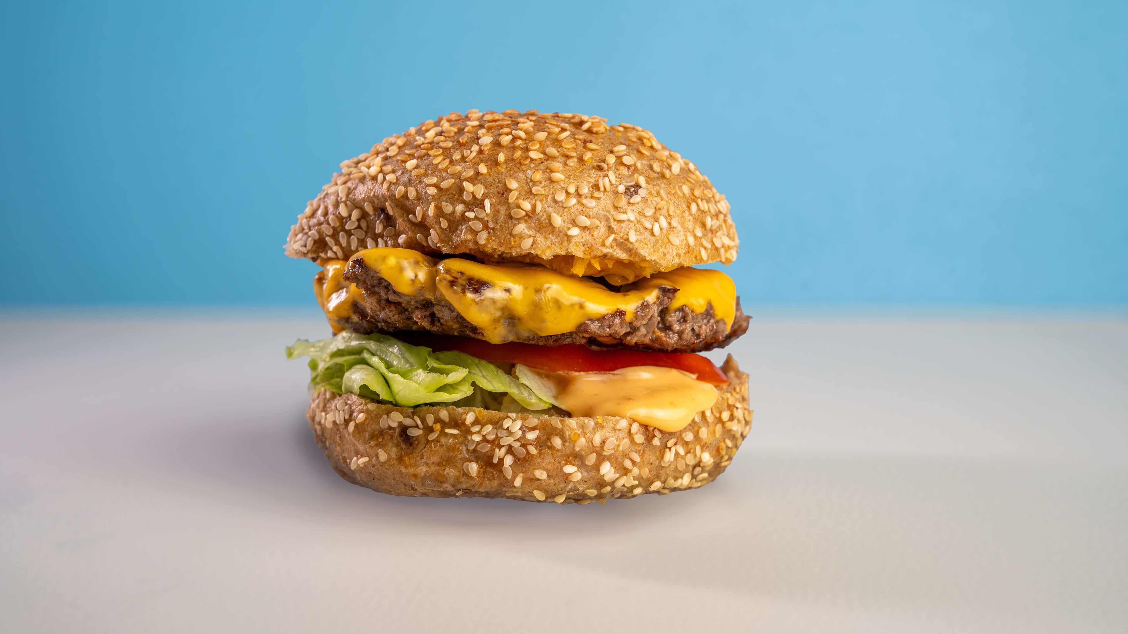 Sesame Bun, 100% Pure Beef Meat "Produit Du Terroir", American Cheese, Fresh Salad And Tomato, Caramelized Onions, “1620”