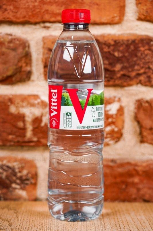 Eau Plate