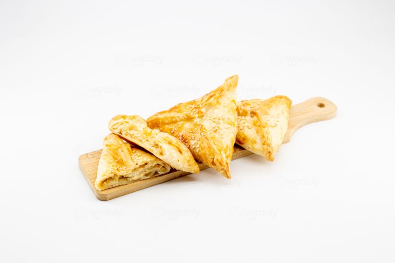 1 Empanada Chevre - Miel - Sesame Faite Maison