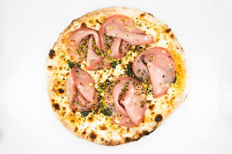 Pizza Bologna
