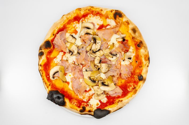 Prosciutto E Funghi