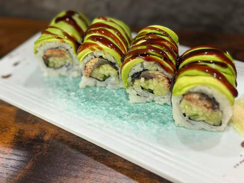 68. Lux Vip Maki