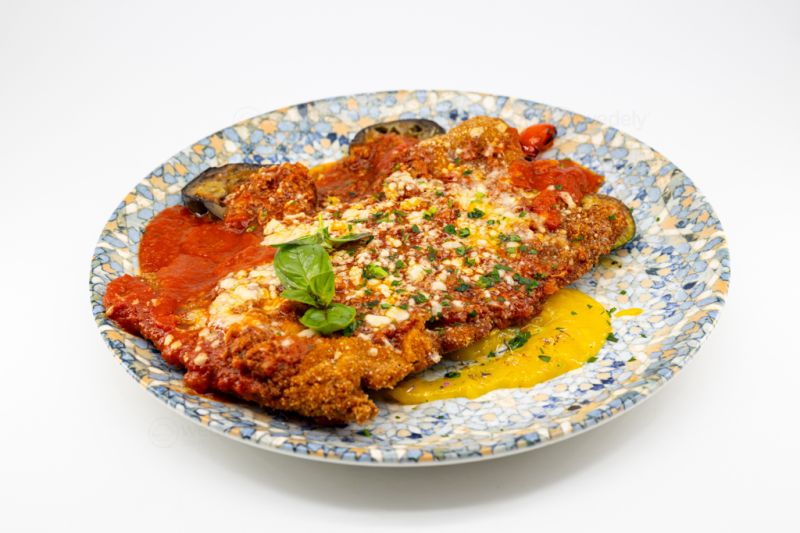 Escalope De Veau Panée À La Bolognaise Gratinée