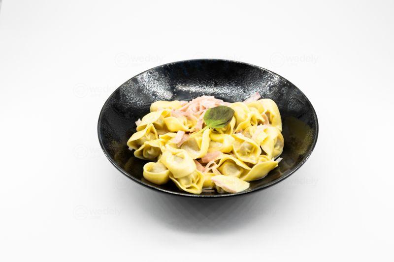 Tortellini Panna E Prosciutto