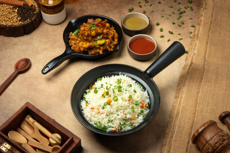 Ic5V Burnt Chilly Garlic Fried Rice - Veg