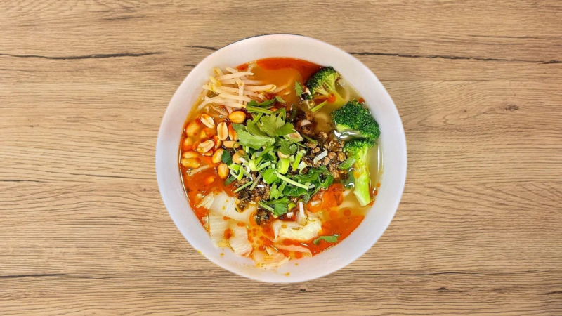 Nouilles Sichuanaises Dandan (Soupe Avec Haché De Porc)