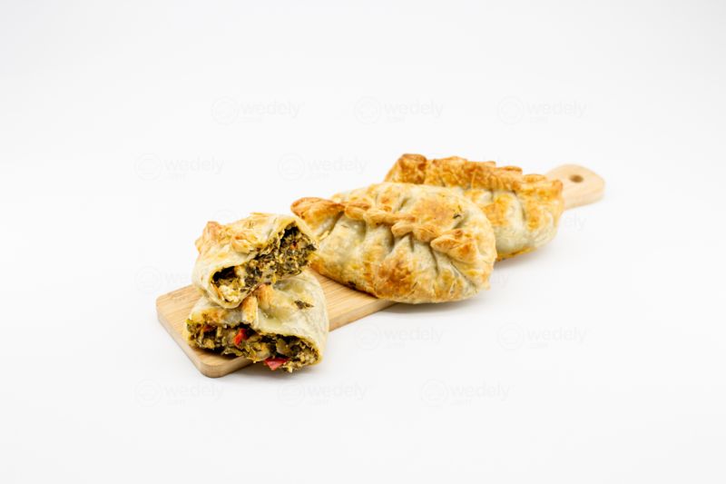 1 Empanadavegetarienne ( Epinards & Feta) Faite Maison