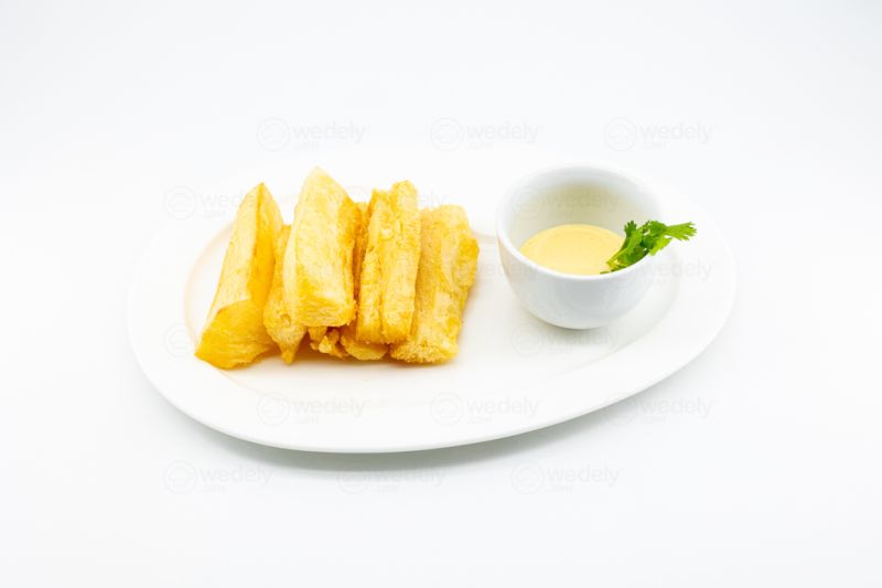 Yucas Fritas (6 pièces) - D'Ceviche Brasa