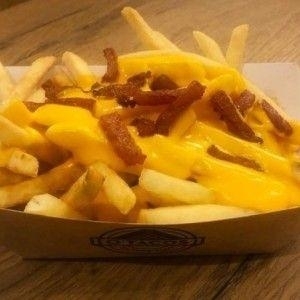 Frites Sauce Fromagère Avec Lardons